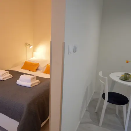 Cracow 公寓式酒店 3*